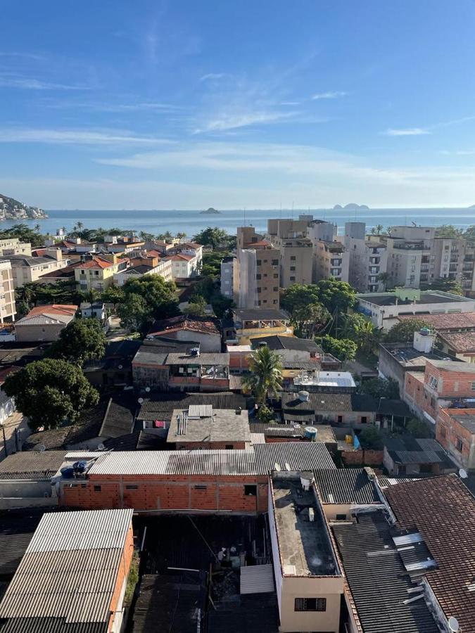 Apto Luxuoso Praia Da Enseada Гуаружа Екстер'єр фото