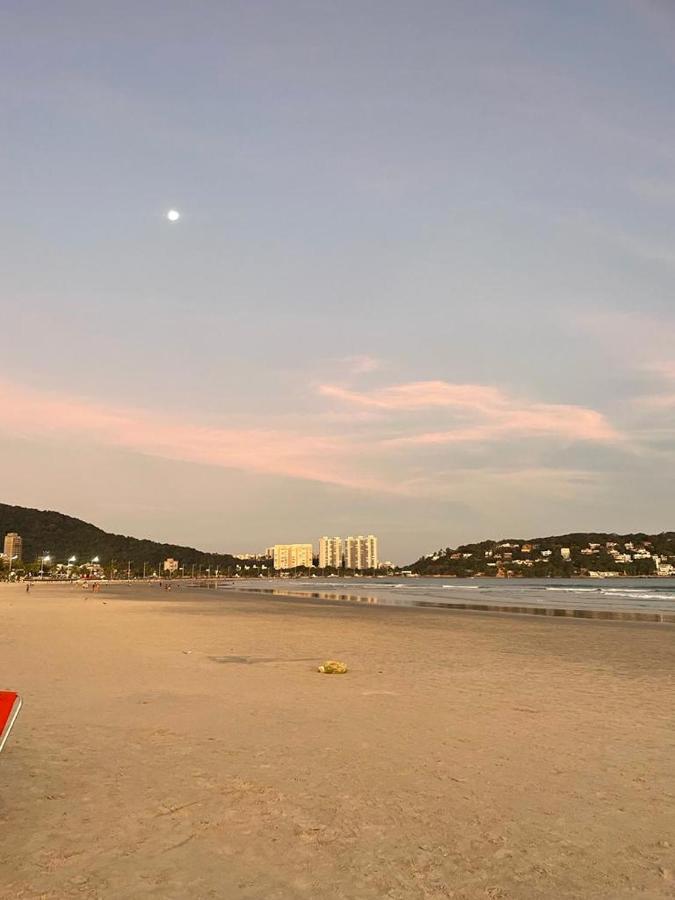Apto Luxuoso Praia Da Enseada Гуаружа Екстер'єр фото