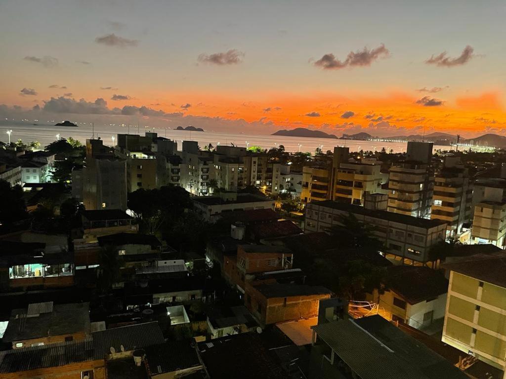 Apto Luxuoso Praia Da Enseada Гуаружа Екстер'єр фото